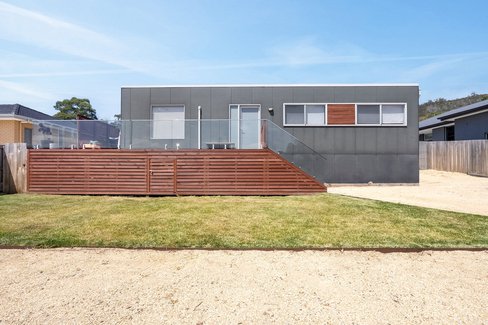 32 Camrise Drive, CAMBRIDGE