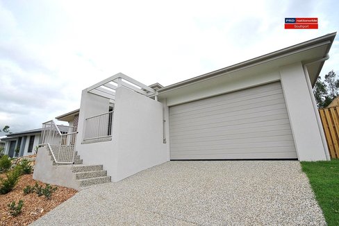 32 Carmen Court, OXENFORD QLD 4210