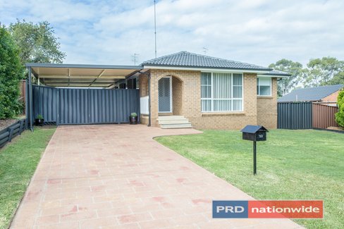 32 Cascade Road, CRANEBROOK NSW 2749