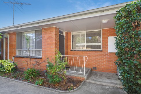 3/2 Clive Street Mount Waverley 3149