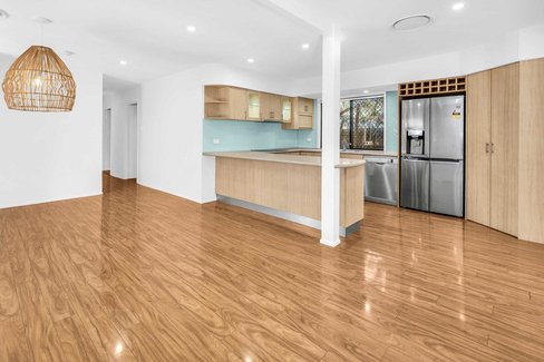 32 Diana Avenue, Burleigh Heads QLD 4220