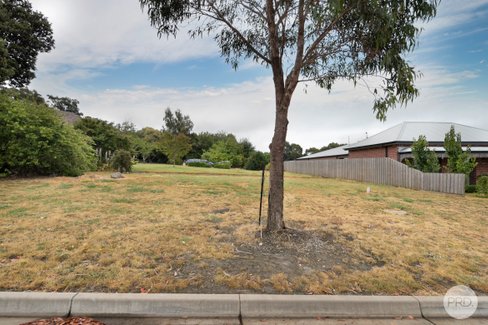32 Illana Street, BROWN HILL VIC 3350