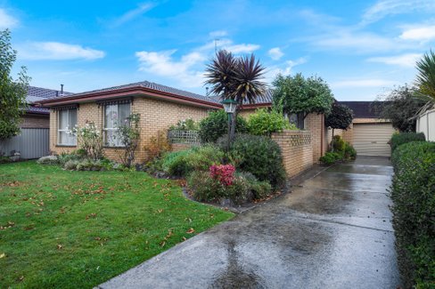 32 Iona Drive  Sebastopol 3356