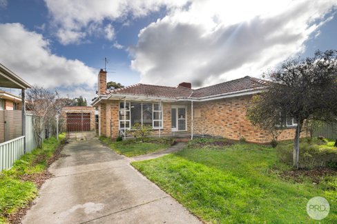 32 Longley Street, ALFREDTON VIC 3350