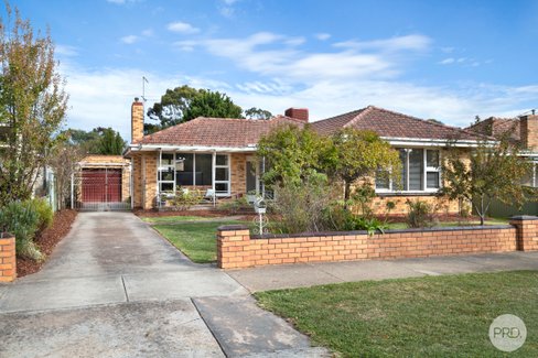 32 Longley Street, ALFREDTON VIC 3350