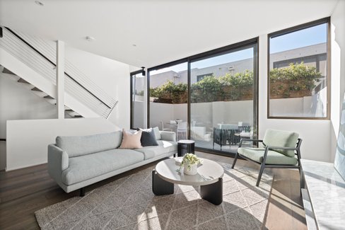 3/2 Mercer Rd  Armadale 3143