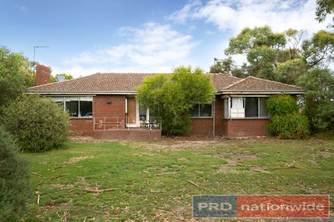 32 Miners Rest Road, MINERS REST VIC 3352