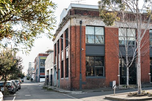 32 Railway Place West Melbourne 3003