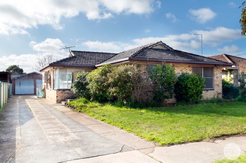 32 Stamford Street, WENDOUREE VIC 3355