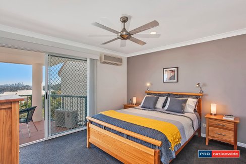 32 Vantage Point Drive, BURLEIGH HEADS QLD 4220