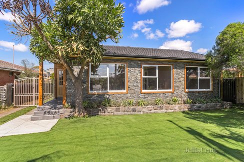 32 Whittaker Avenue Laverton 3028