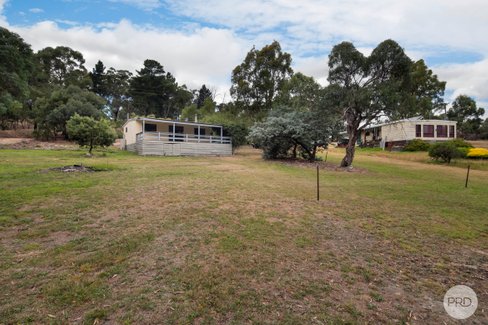 32 Young Street, LINTON VIC 3360