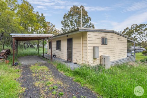 32 Young Street, LINTON