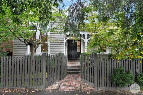 320 Barkly Street, GOLDEN POINT VIC 3350