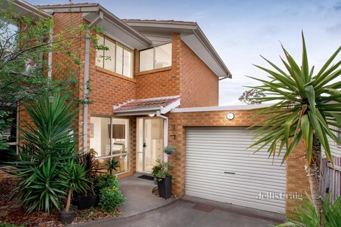 3 21 Broad Street Greensborough 3088
