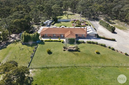 321 Mount Doran-Egerton Road, MOUNT DORAN VIC 3334