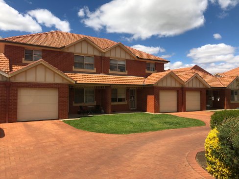 32/11-13 Crampton Street, WAGGA WAGGA NSW 2650