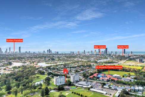 32/11 Fairway Drive CLEAR ISLAND WATERS
