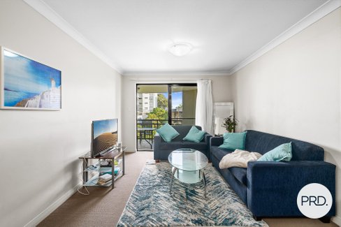 321/392-398 Marine Parade, LABRADOR QLD 4215