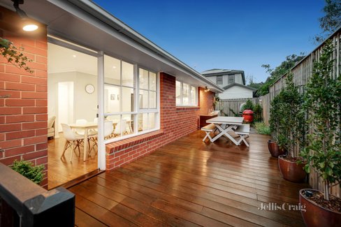 3 23 Clyde Street Surrey Hills 3127