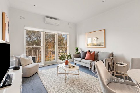 3 23 Fletcher Street Essendon 3040