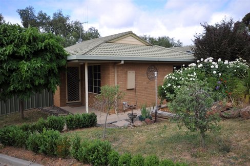 3/233 Eaglehawk Road, LONG GULLY VIC 3550