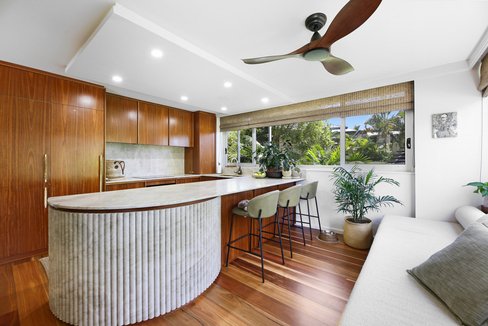 3/24 The Esplanade, Burleigh Heads QLD 4220