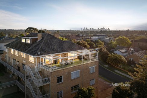 32 5-7 Hilltop Crescent Ivanhoe East 3079