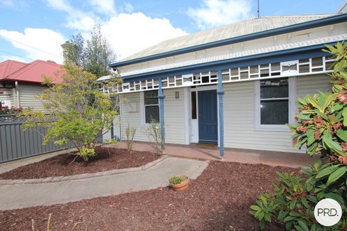 327 Armstrong Street North, SOLDIERS HILL VIC 3350
