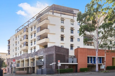 32/8-10 Derby Street, KOGARAH