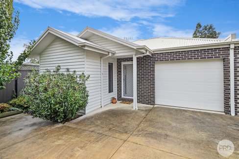 3/29 Young Street, GOLDEN POINT VIC 3350