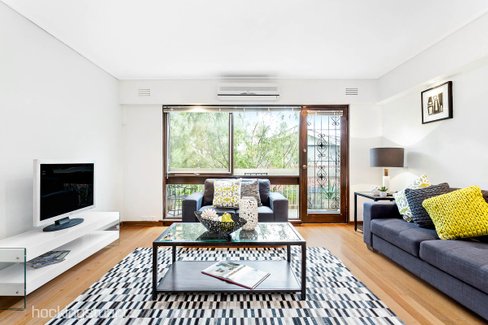 3 2A Fenwick Street Kew 3101