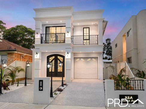 32A Monie Avenue, EAST HILLS NSW 2213