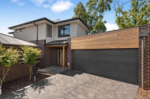 3/3 Akima Terrace Mooroolbark 3138