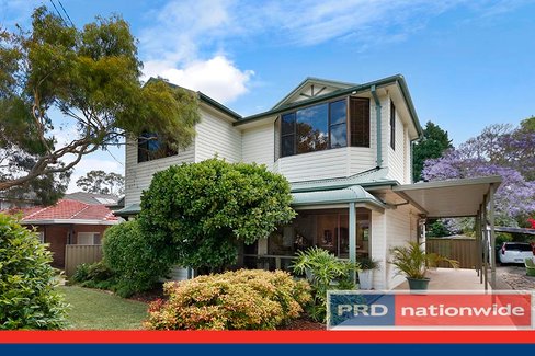 33 Austin Boulevard, PICNIC POINT NSW 2213