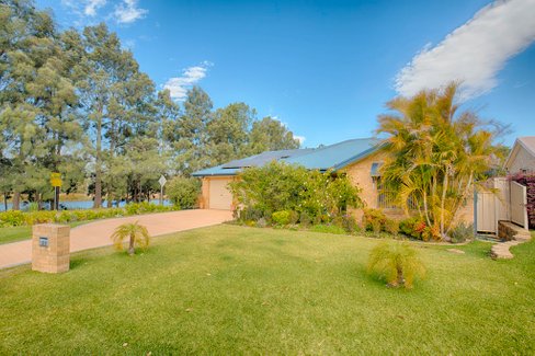 33 Canterbury Drive, RAWORTH NSW 2321