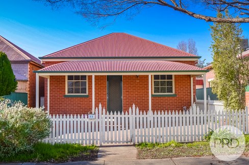 33 Collins Street, TURVEY PARK NSW 2650