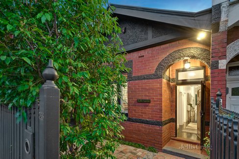 33 Irving Avenue Prahran 3181