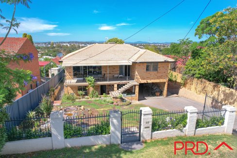 33 Johnston Street, TAMWORTH NSW 2340