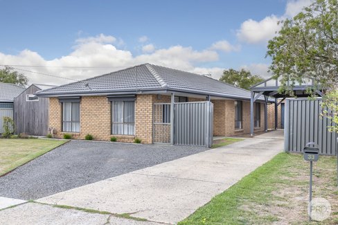 33 Kowree Crescent, SEBASTOPOL VIC 3356