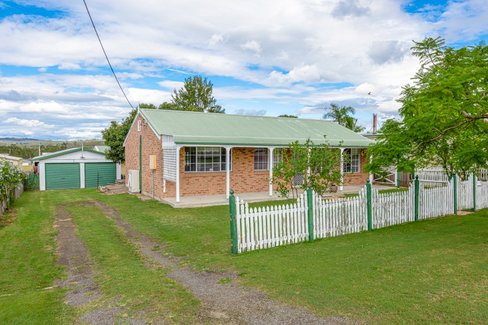 33 Middle Street, EAST BRANXTON NSW 2335