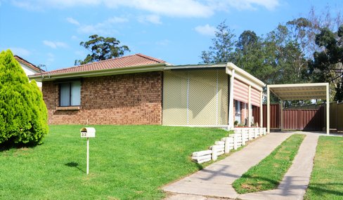 33 Panorama Cres, Freemans Reach NSW 2756