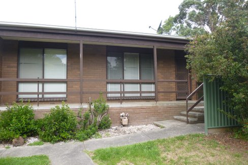 3/3 Shakespeare Avenue, MOUNT HELEN VIC 3350