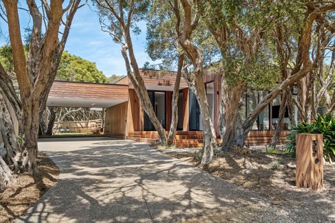 33 St Johns Wood Road Blairgowrie 3942