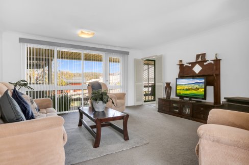 33 Tallawong Crescent, DAPTO NSW 2530