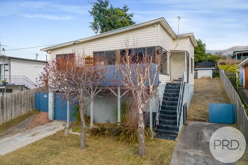 33 Tenth Avenue, WEST MOONAH TAS 7009