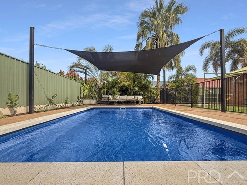 33 Walkington Circle, MILLARS WELL