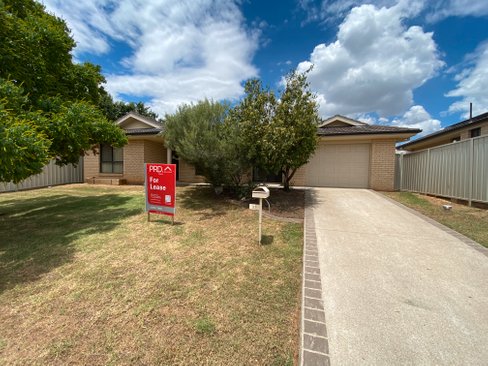 33 Warrah Drive, CALALA NSW 2340