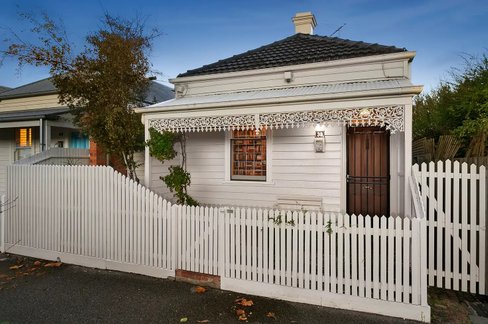 33 Withers Street  Albert Park 3206