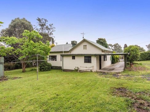 330 Warburton Highway Wandin North 3139